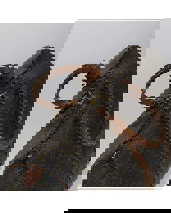221870586.jpg