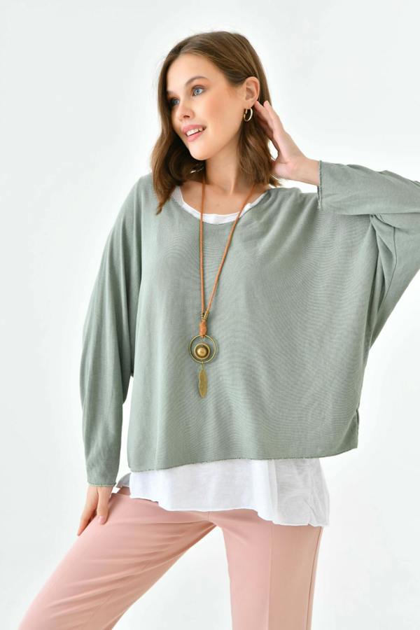 Hoxton Gal Oversized Long Sleeve Layered Blouse With Necklace in Green and White