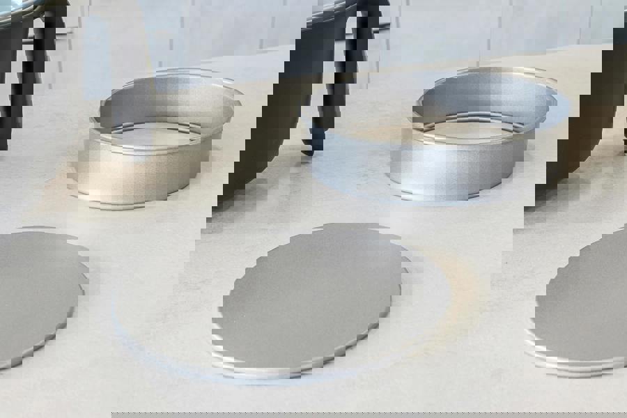 KitchenCraft Non-Stick Loose Base Sandwich Pans, Set of 2 Round Carbon Steel Baking Cake Tins, 20cm