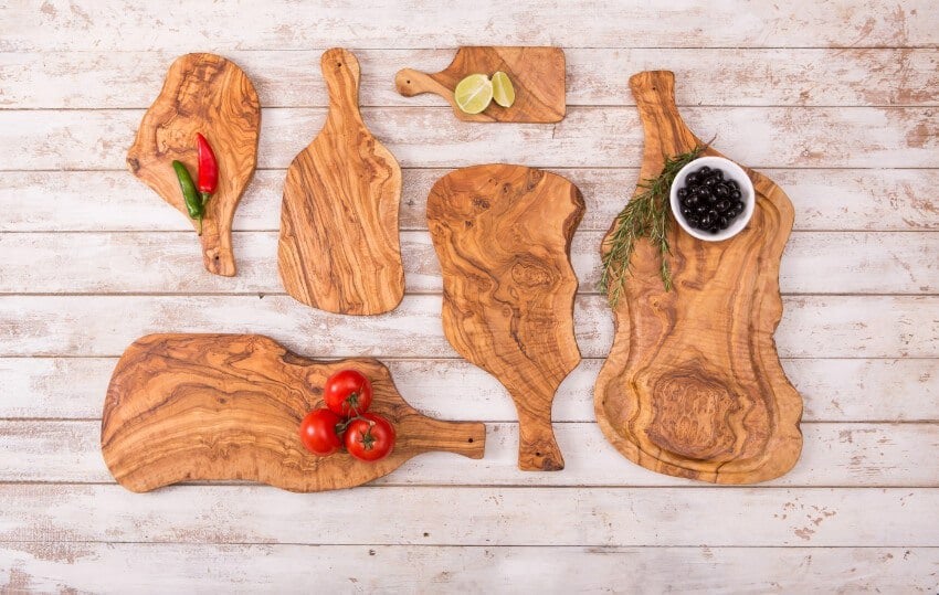 Verano-Ceramics-Olive-Wood-Boards-with-Handles-Group-2