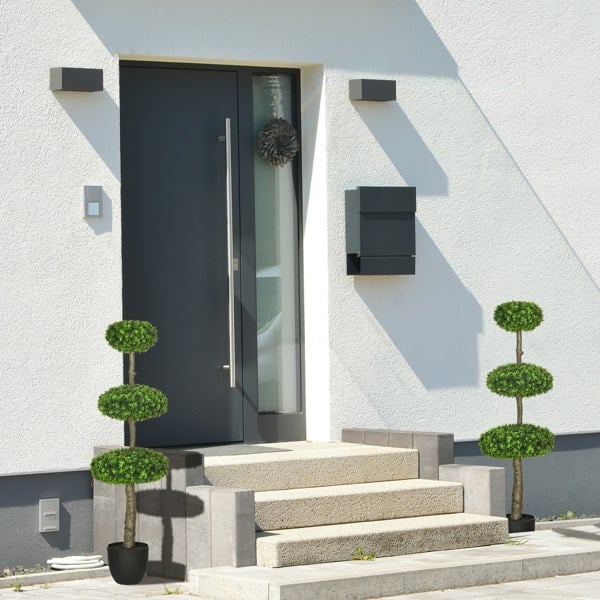 Artificial Pruned Plants