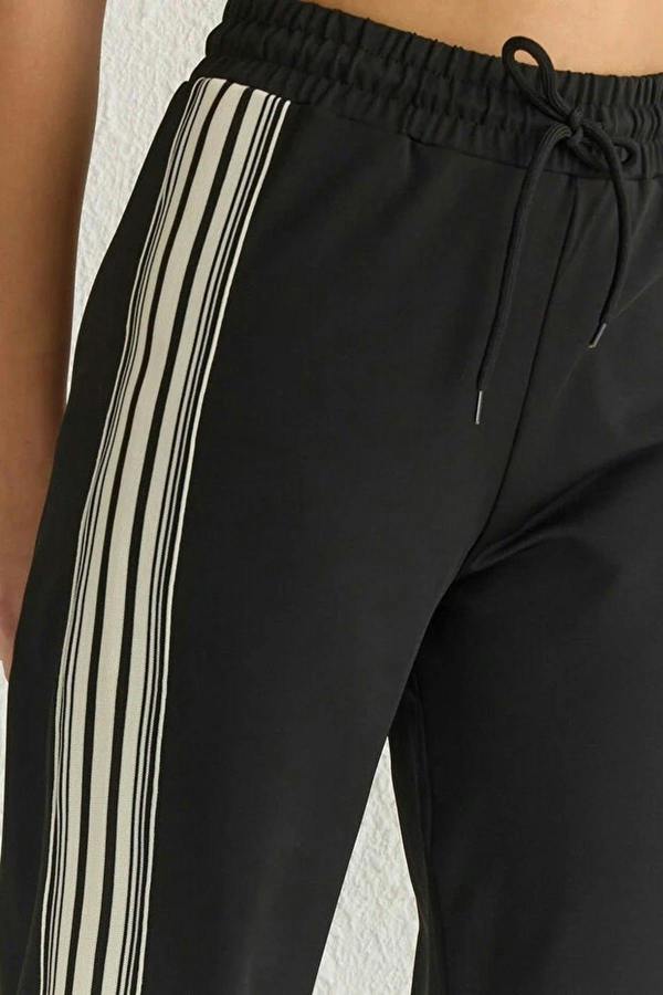 WOVCOR Striped Scuba Fabric Sport Knit Jogger