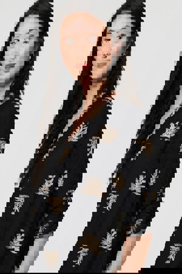 Black | Embroidered Pleat 3/4 Sleeve Blouse
