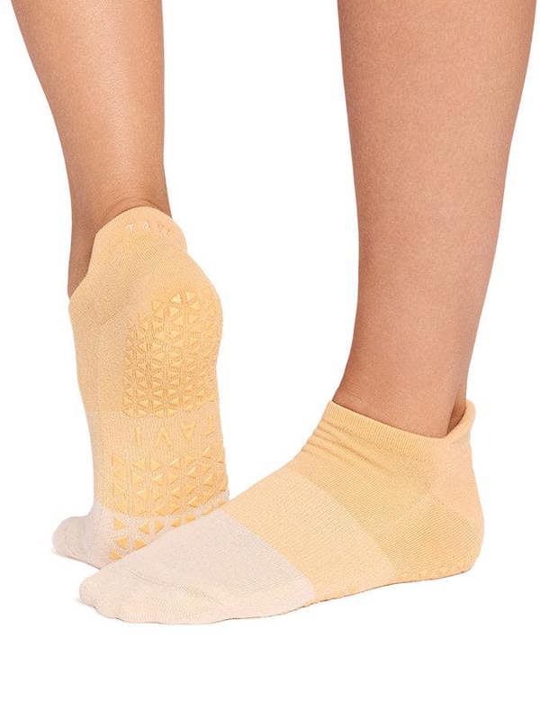 Tavi Savvy Grip Yoga Socks