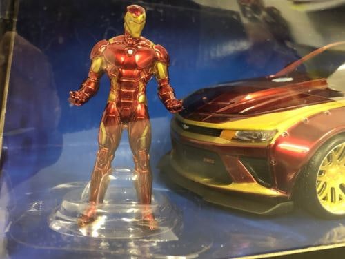 Jada Iron Man 2016 Chevrolet Camaro with Figure Red Gold 1:24 99724 253225003