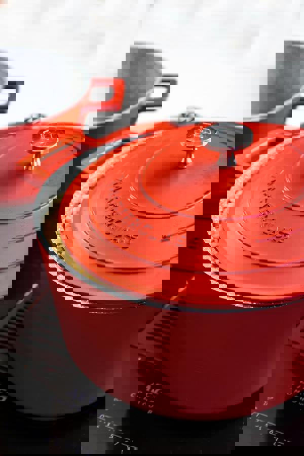 MasterClass Cast Aluminium Red Casserole Dish, 2.5L