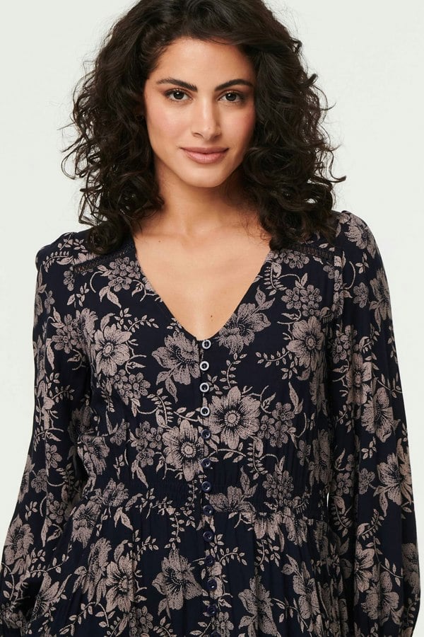 Navy | Floral Lace Long Sleeve Maxi Dress
