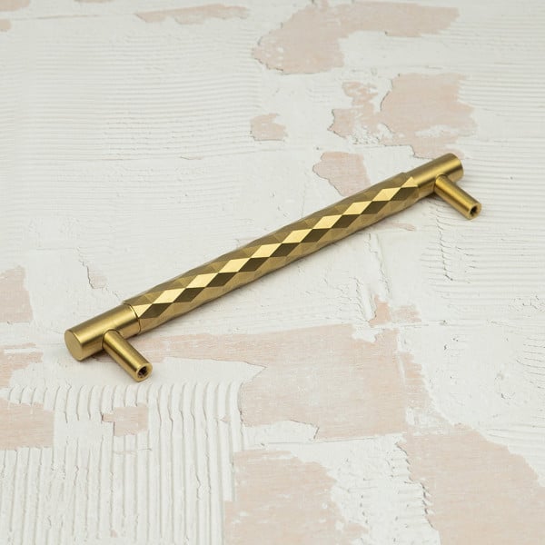 Handle & Home Satin Brass Diamond Knurled Handle and Coordinating Knob