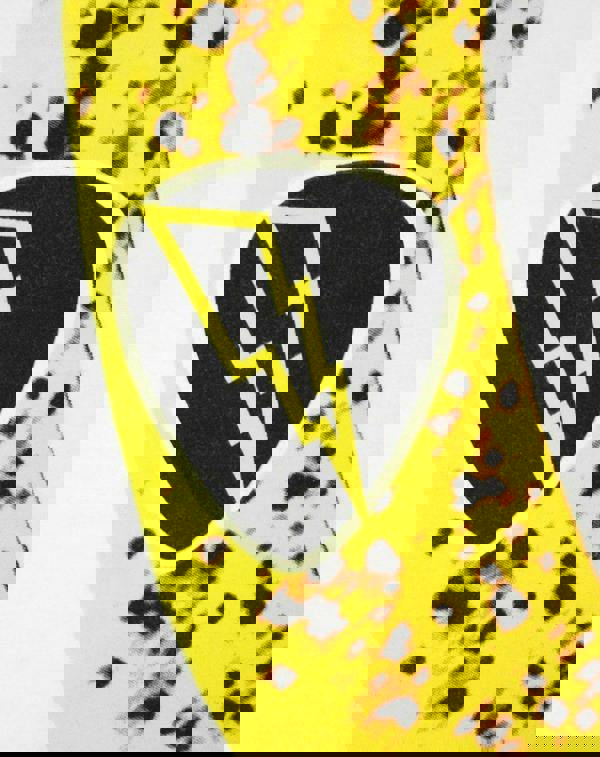 Spinal Tap Mens White Electric Banana Graphic With Logo Short Sleeved T-Shirt