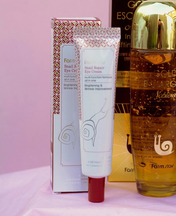 Farm Stay Snail REpair Eye Cream Lengbox 10 Step Korean Skincare Routine Set - Radiance & Glow
