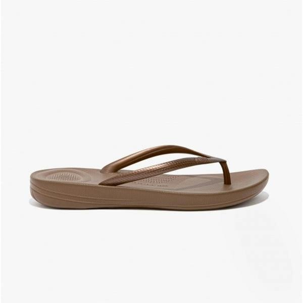 FitFlop FitFlop IQUSHION Womens Ergonomic Toe Post Flip Flops Bronze