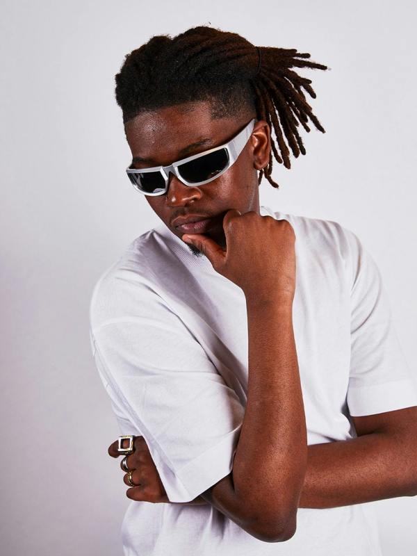 Silver racer style sunglasses with silver lenses - svnx