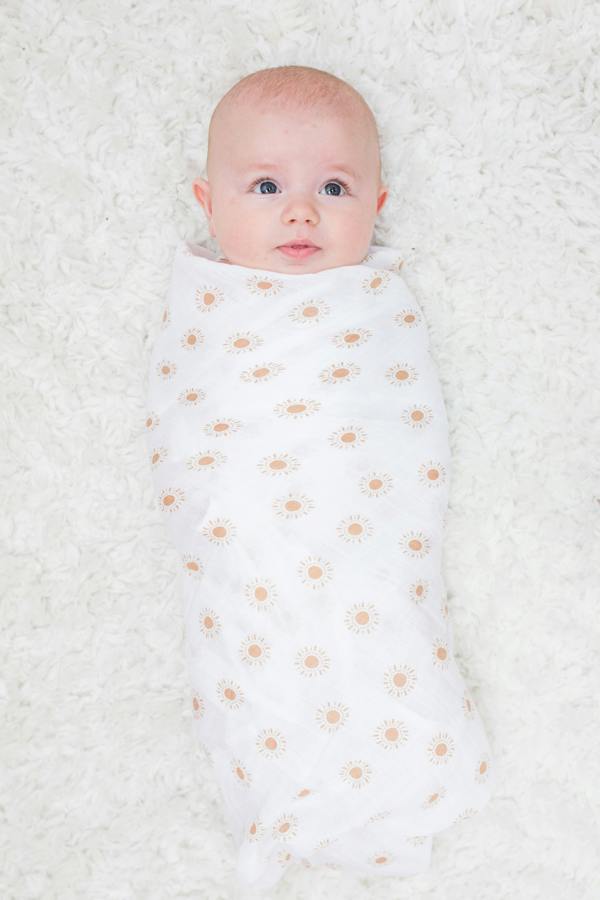 Lulujo - Cotton Swaddle - Rainbow & Suns 2 Pack