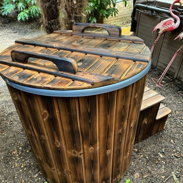 LayzeeIceTub Plunge Pool / Ice Bath - Fibreglass Liner & Thermowood
