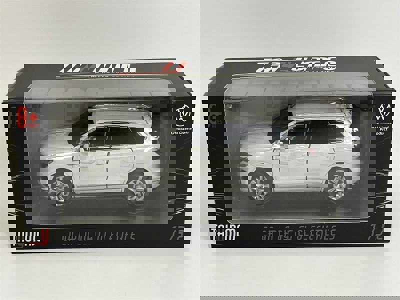 Tayumo Volkswagen Touareg White LHD 1:32 Scale - Light & Sound Tayumo 32135014