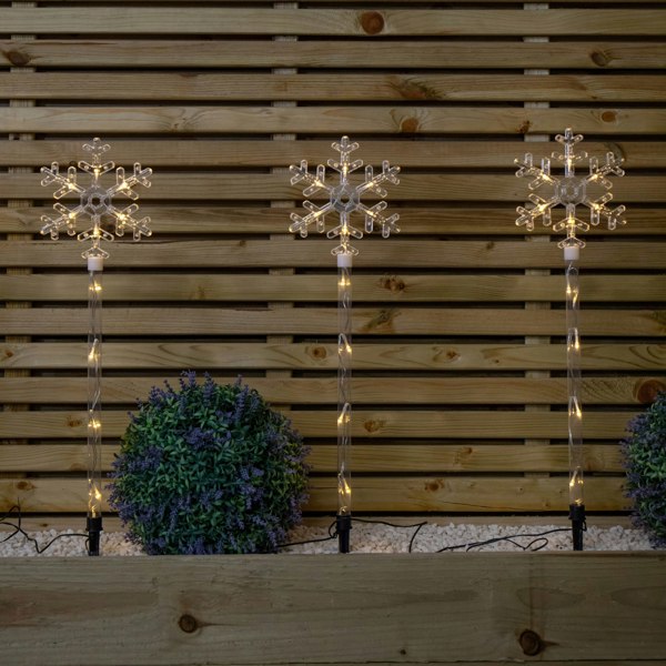 Samuel Alexander 69cm Set of 4 Plastic Crystal Snowflake Pathfinder Christmas Lights with Warm White LEDs