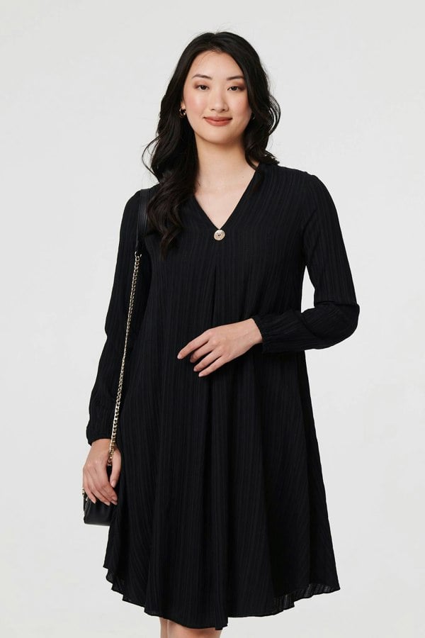 Black | Pleated V-Neck Long Sleeve Swing Dress
