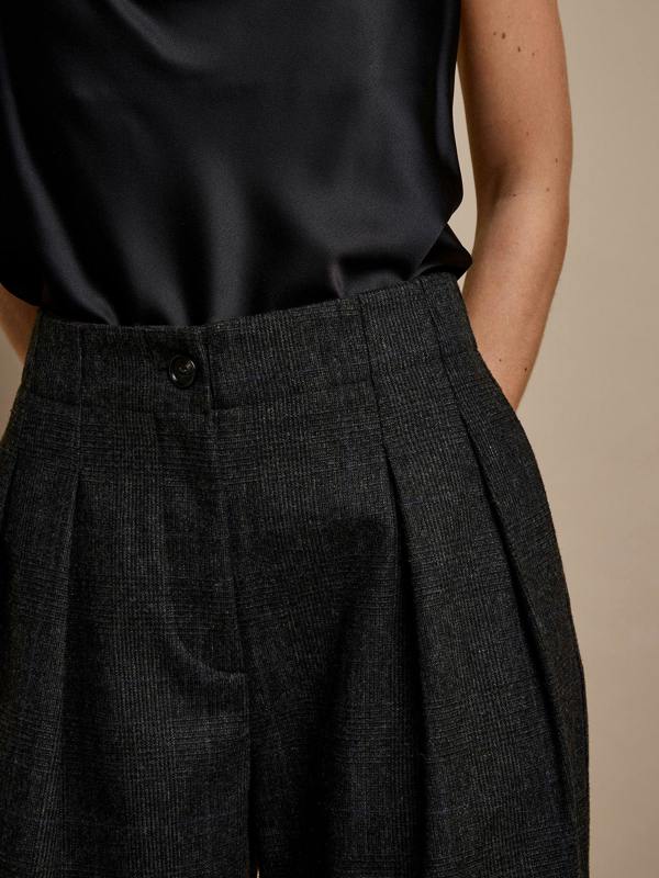 GWD Hannah Pleat-Front Grey Checked Trouser