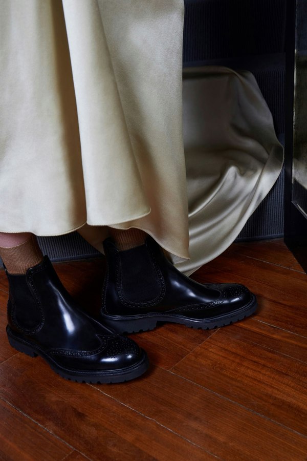 Macian Miranda Chelsea Boots - Black