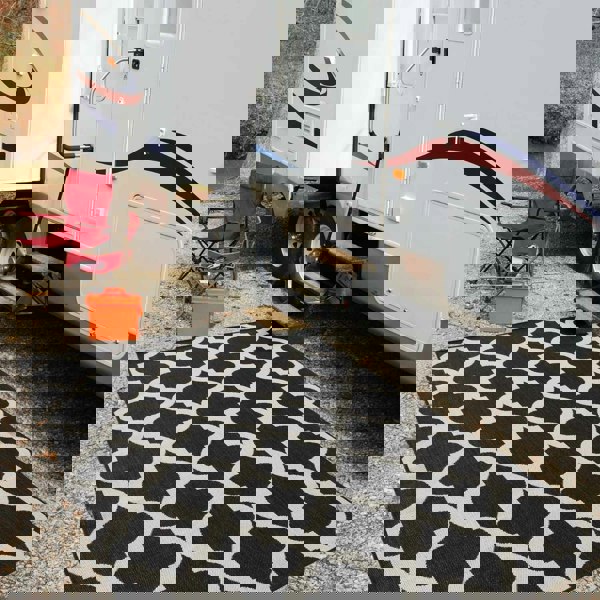 Black Trellis Design Outdoor Rug for Garden & Patio