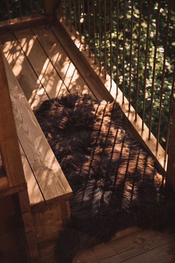 UK Sheepskin | Short Wool | 90-100 cm Natural Dark Brown