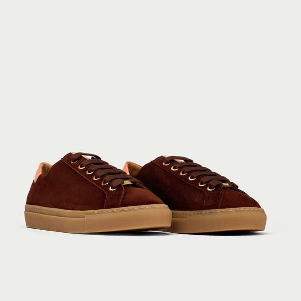 Star chocolate suede trainer pair