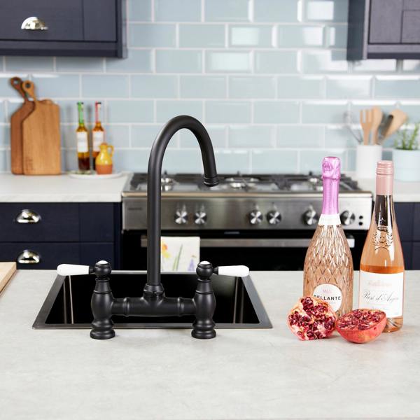 Flode klas | Traditional Bridge Style 3 in 1 Instant Boiling Tap | White Ceramic Levers | Matt Black Finish