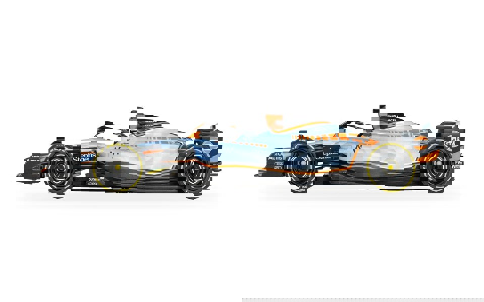 Scalextric Williams FW45 Alex Albon Gulf Edition Single Seater 1:32 Scalextric C4559