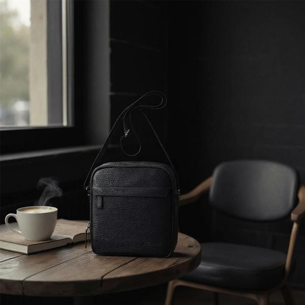 Infinity Leather Genuine Leather Vintage Messenger Crossbody Travel Bag - Hawthrone