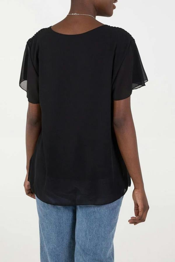 Hoxton Gal Short Sleeves Oversized Pleated Top in Black