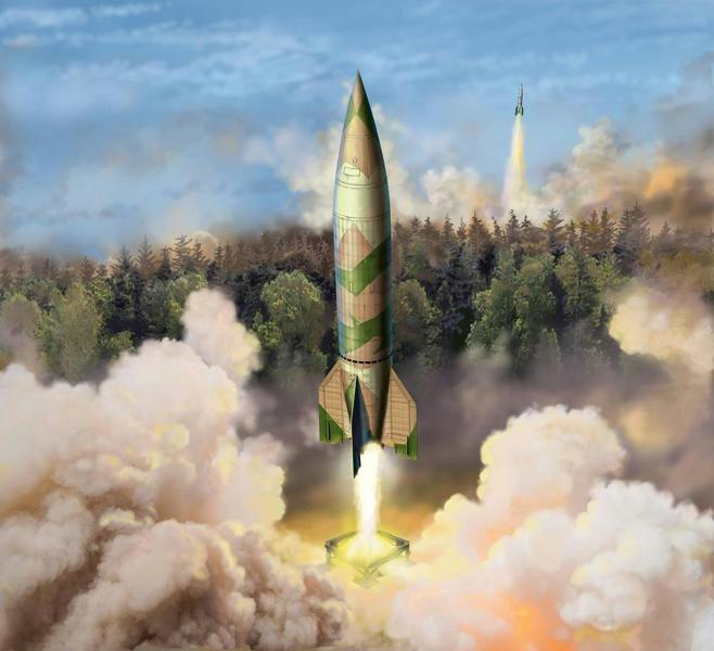 Revell German A4/V2 Rocket Model Set (1:72 Scale)