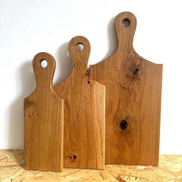 Giraffes & Craftz Large Oak Paddle with Round Handle - Oak Cheese, Bread and Serving Board
