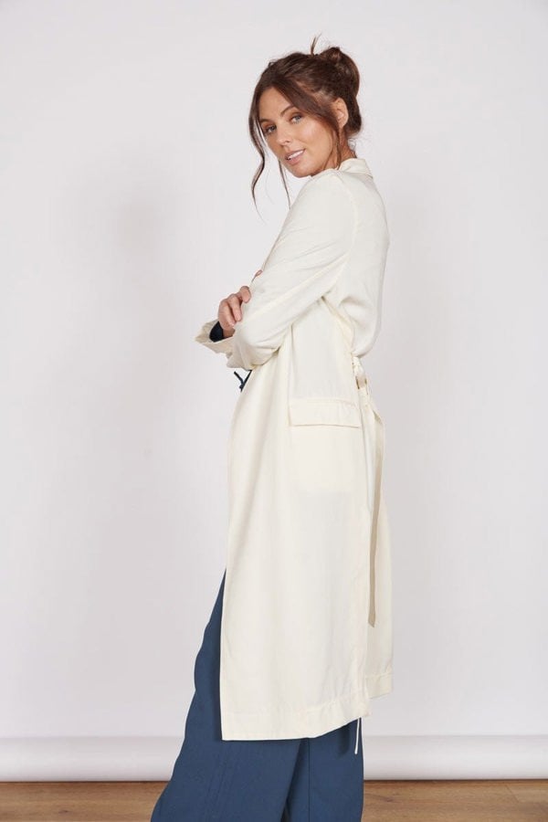 Jeetly.comDali Cream Longline Lightweight CoatCoat
