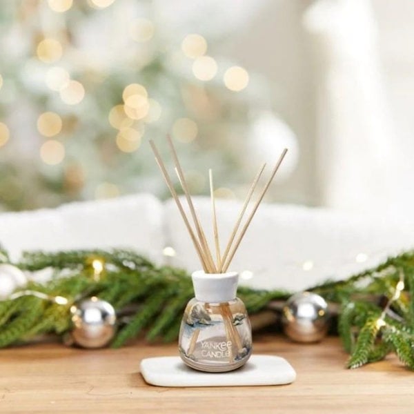 Yankee Candle Signature Amber and Sandalwood Reed Diffuser 100ml