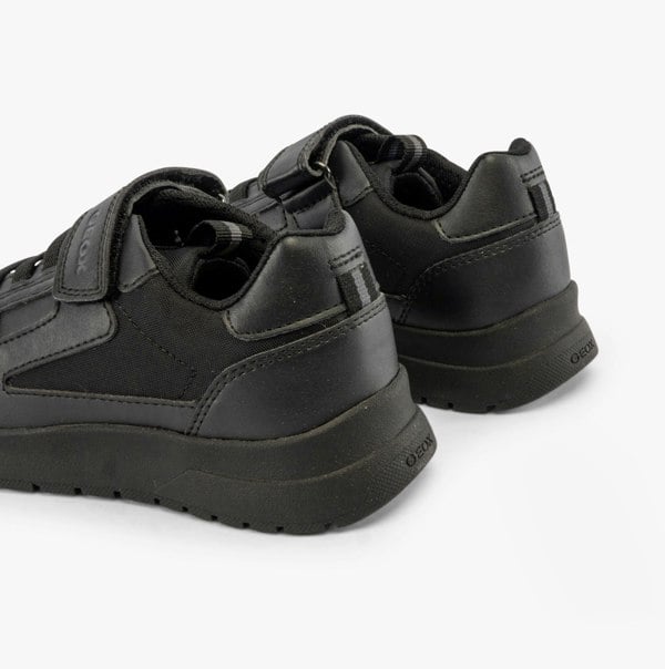 GEOX J BRIEZEE Boys Trainers Black
