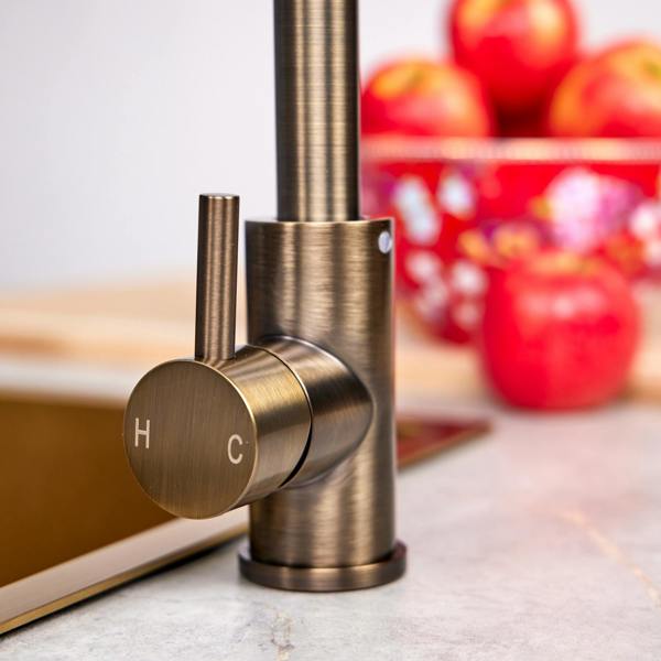 Flode Malaren | Single Lever Kitchen Sink Mixer Tap with Swivel Spout | Swan Neck Design | Antique Brass Finish