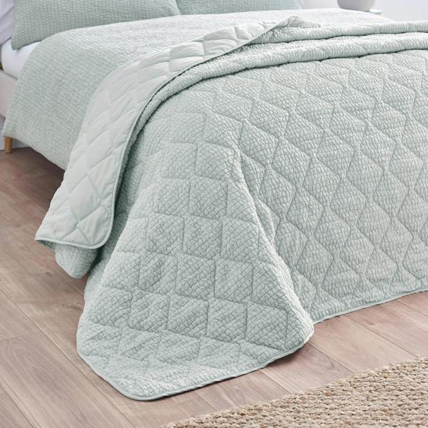 Catherine Lansfield Crinkle Seersucker Texture Bedspread Green