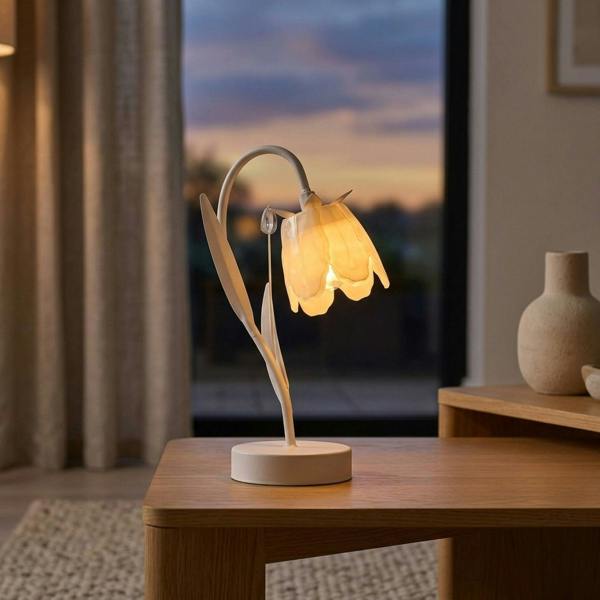 Garden Greatness Botanical Sculptural Floral LED Table Lamp