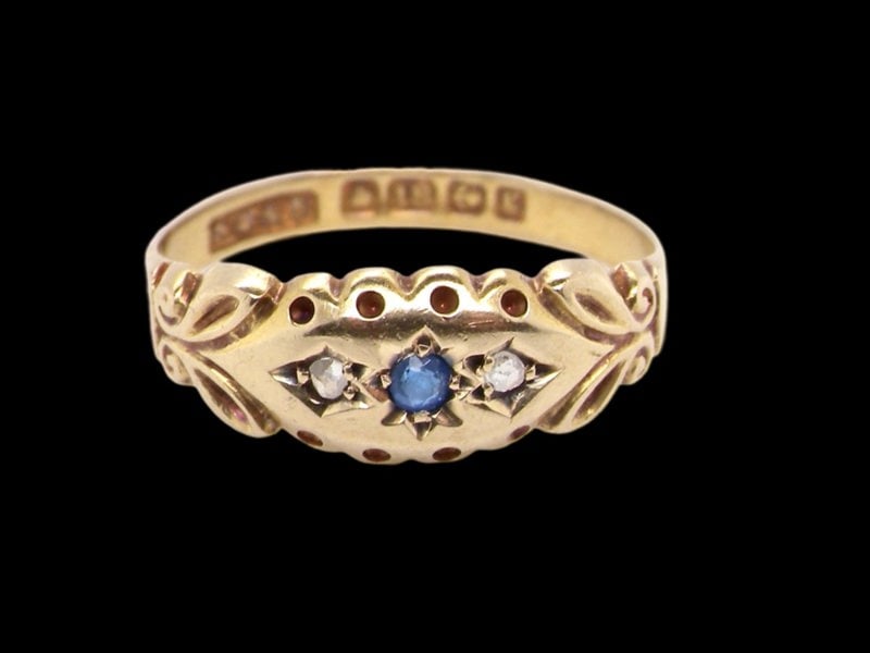 Edwardian sapphire and diamond ring