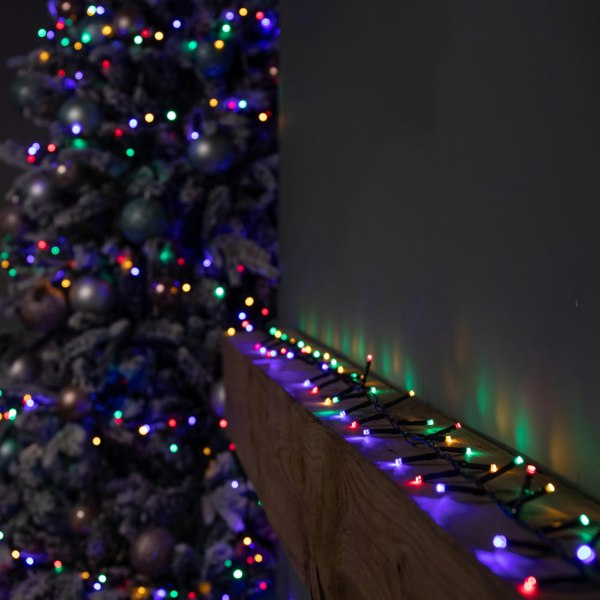 Samuel Alexander 15.5m 600 LED Colour Changing Christmas String Lights in White to Multi-Colour