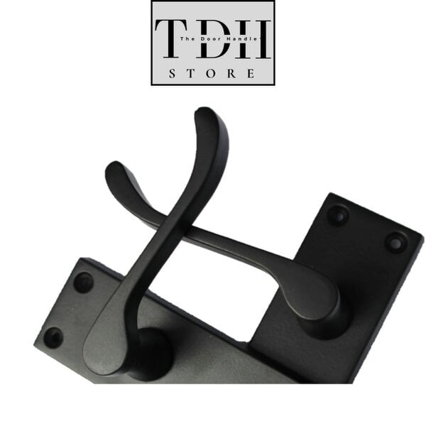 EDH Door Hardware Matt Black Victorian Scroll Door Handles – Handle Only, Handle + Lock or Lock Only – 150mm x 43mm