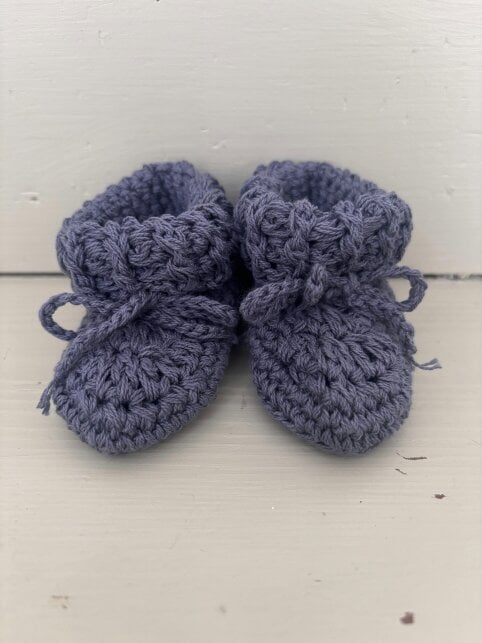 Gooseberry Fool Cotton Tie Baby Booties - Stormy blue