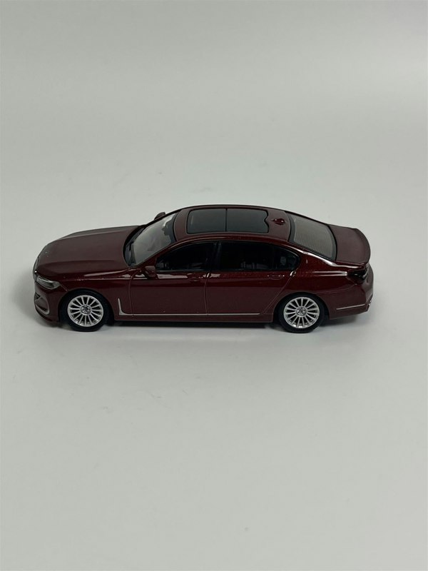 Mini GT BMW Alpina B7 xDrive Aventurin Red LHD 1:64 Scale Mini GT MGT00693L