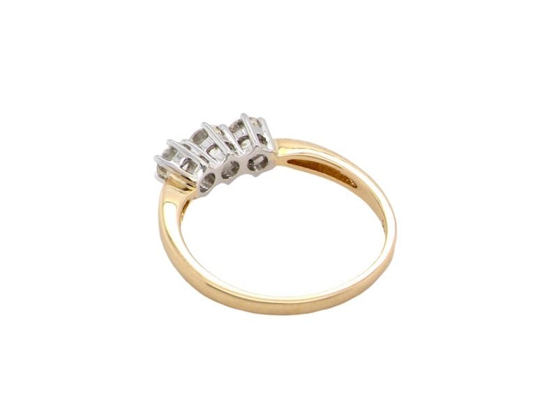 Vintage Tom A modern three stone Diamond Ring