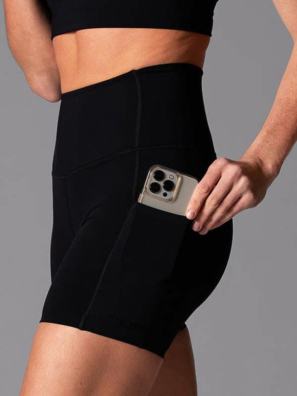 Tavi Stash & Dash Biker Shorts 6"