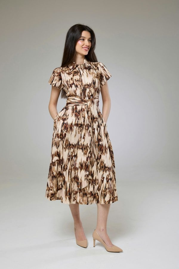 Isha's Timeless collection Desert Safari Short Sleeve Shirt Dress