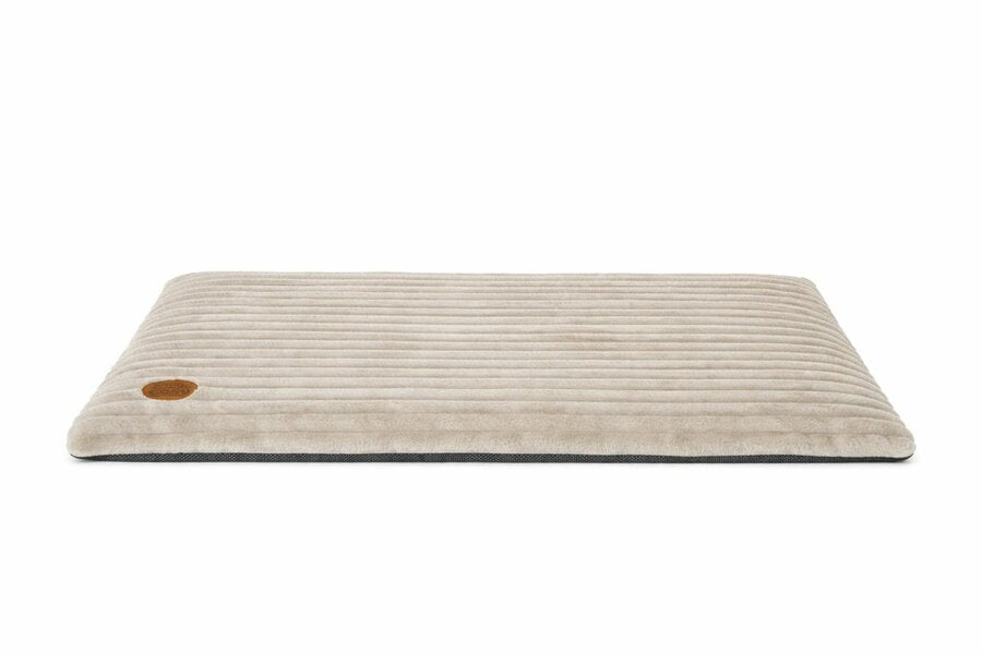 Snug and Cosy Pets Alaska Memory Foam Faux Fur Dog Pet Mat - Orthopaedic Support & British Design