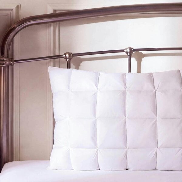  Hotel Pure Luxury Signature Suite Pintuck Pillow