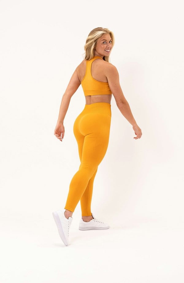 V3 Apparel Women's seamless Limitless bum shaping, high waisted leggings in orange – Squat proof sports tights for Gym workouts training, Running, yoga, bodybuilding and bikini fitness.