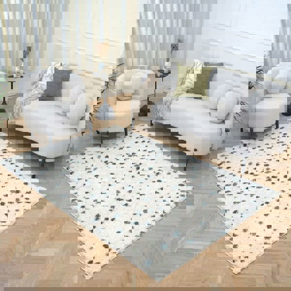 Moodi Shaggy Green Rug, Dots design, Underfloor heating | THE RUGS